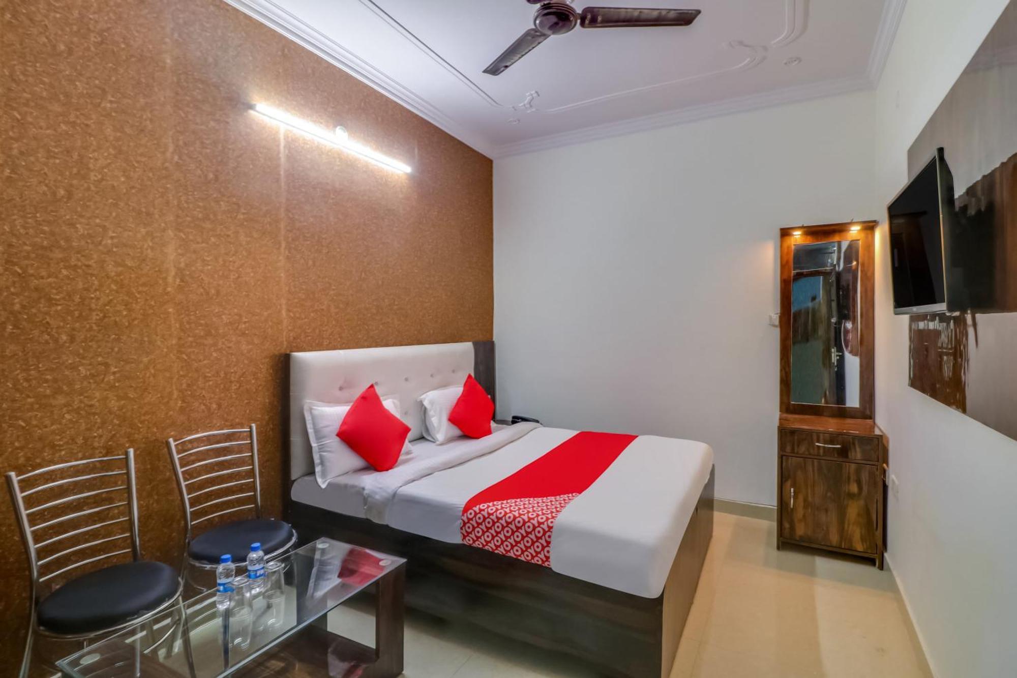 Hotel O Rodstar Chinhat Esterno foto