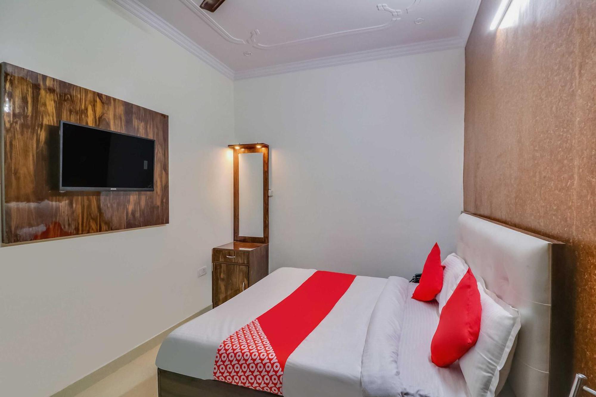 Hotel O Rodstar Chinhat Esterno foto