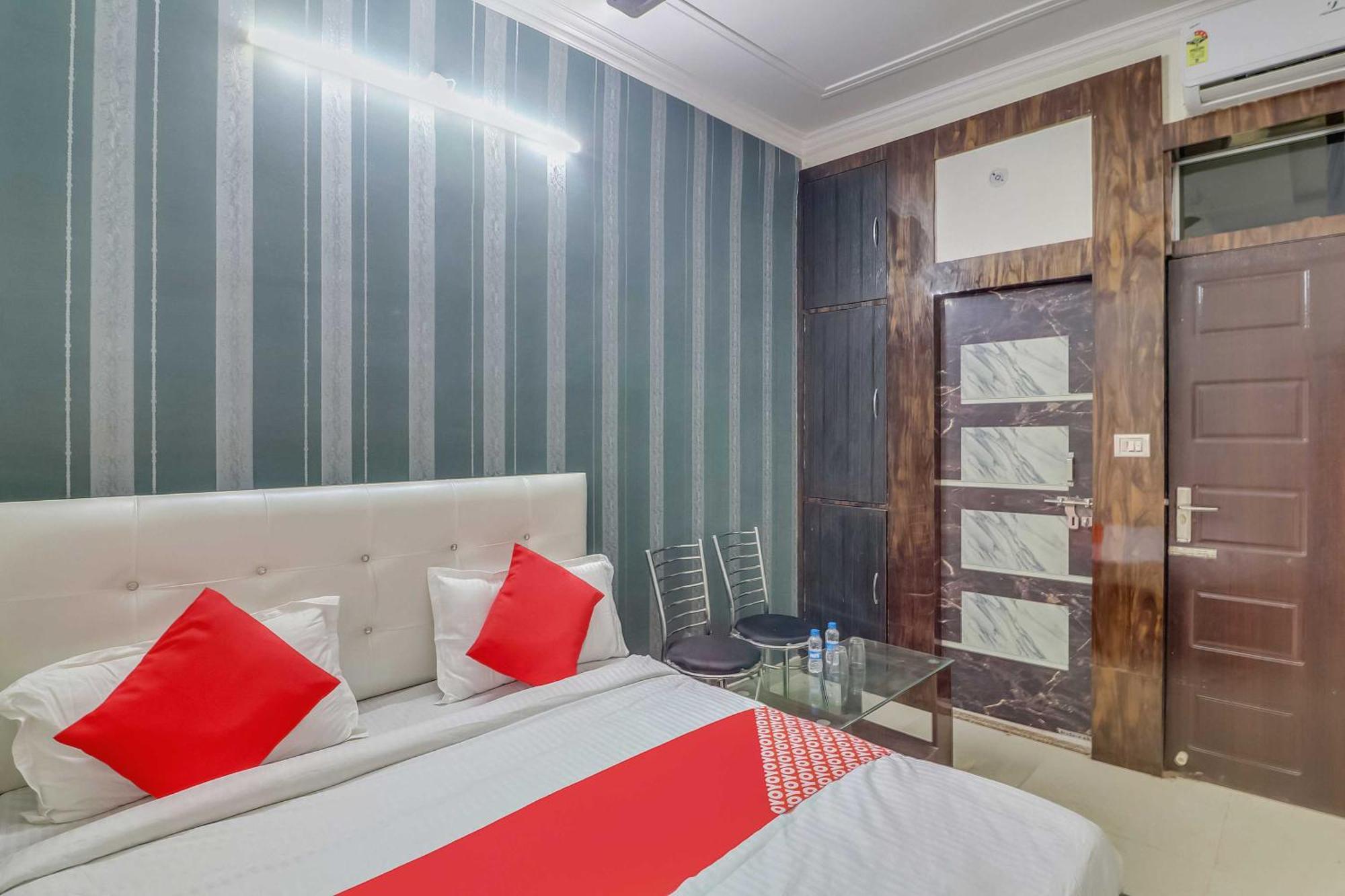 Hotel O Rodstar Chinhat Esterno foto